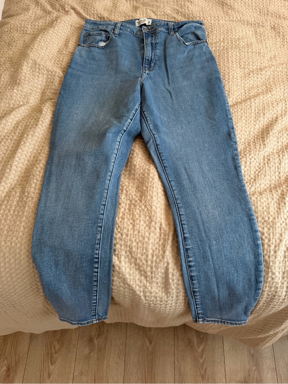 Abercrombie & Fitch Curve Love Skinny Jean